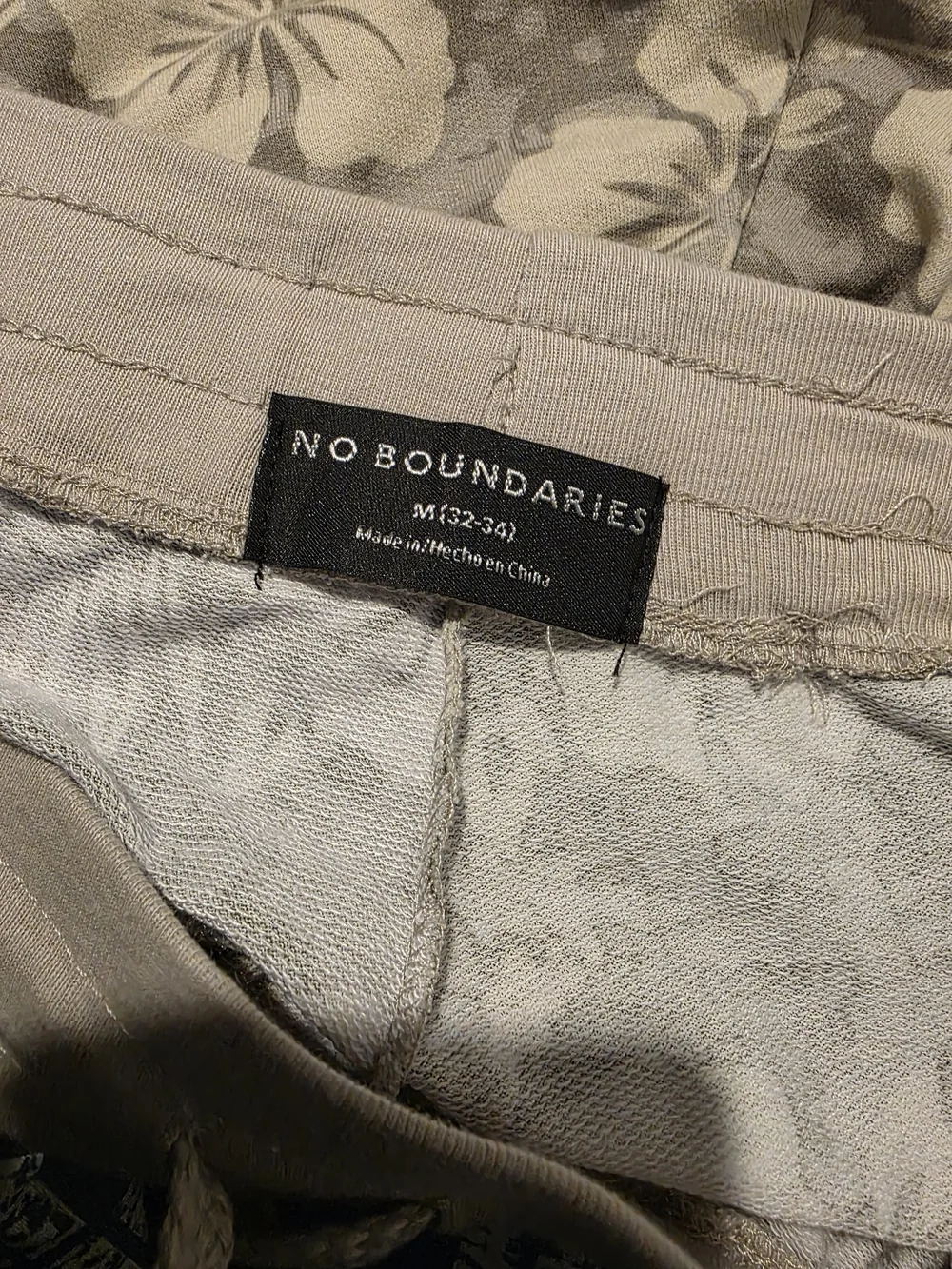 No Boundaries Beige Floral Drawstring Lounge Shorts